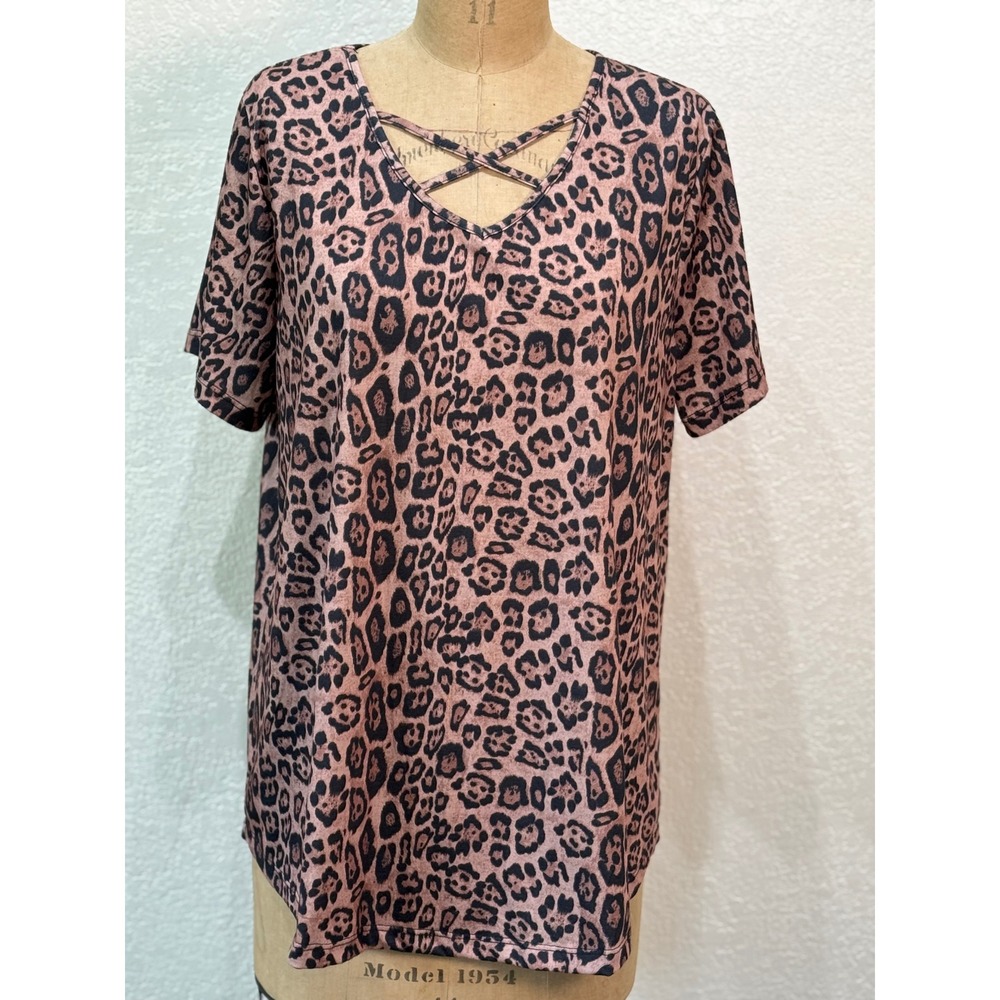 Grace & Emma Women Leopard Print Cross Front V-Neck Short‎ Sleeve Top Large NWT